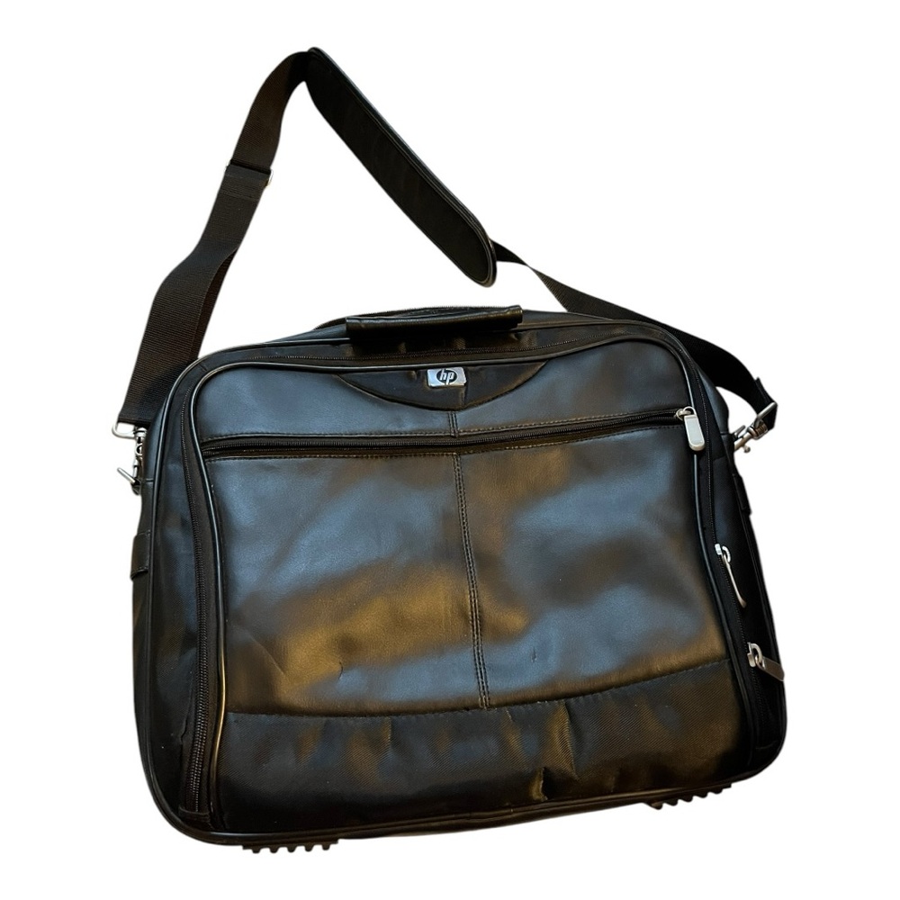 HP Leather/nylon black laptop/notebook messenger briefcase bag 15W x 13”H FLAW